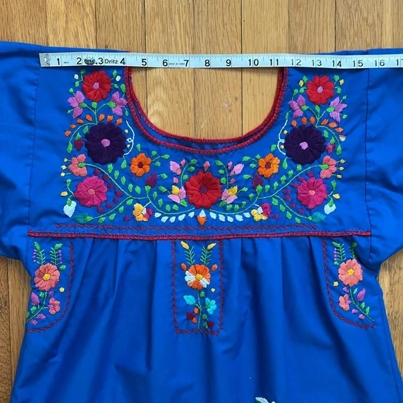 Vintage Mexican Huipil Hand Embroidered Puebla Dress Blue Floral Embroidery - Picture 7 of 11